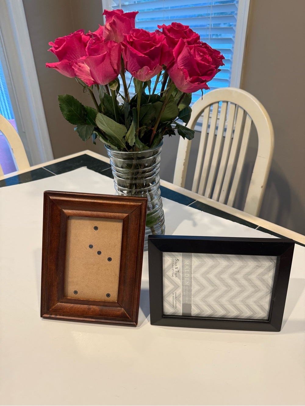 SET OF 2- 5x7 PICTURE FRAMES-CLASSIC BLACK MALDEN & DARK WOOD